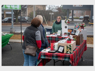 BELLE AIRE HOLIDAY MARKETS--3 WKDS.
